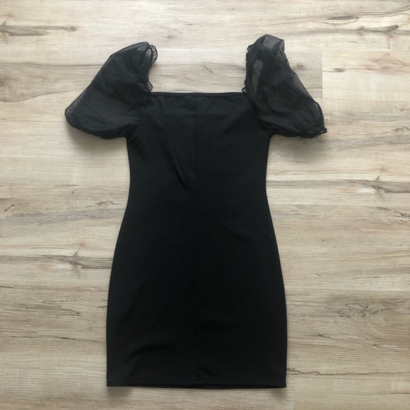 Boohoo Black Ruffled Bodycon Mini Dress - Picture 2 of 8